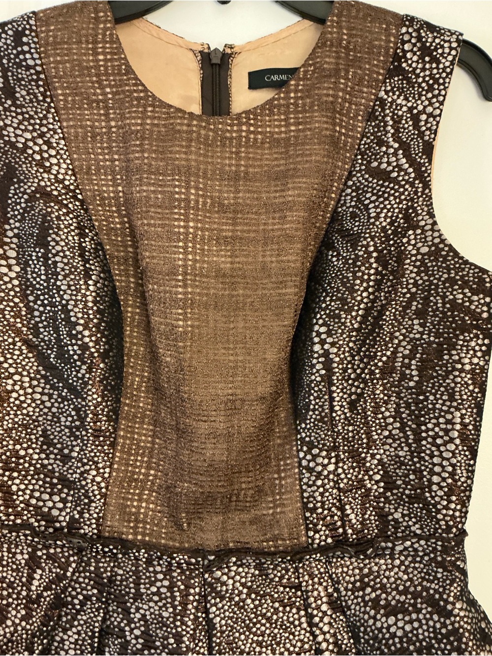 Carmen Marc Valvo Metallic Bronze Jacquard Cocktail Dress Size 6 Pleated Tulip - Picture 2 of 8